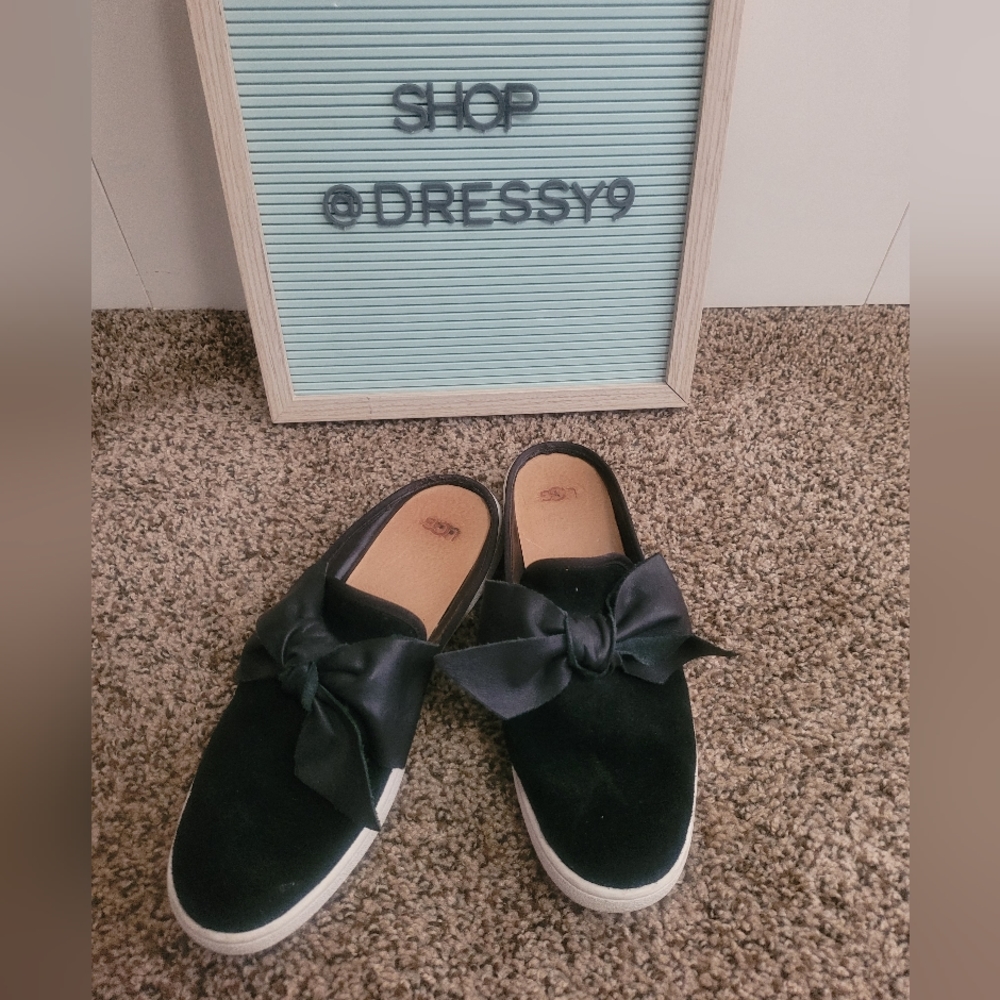 UGG Luci Black Suede Bow Mule Womens 9.5